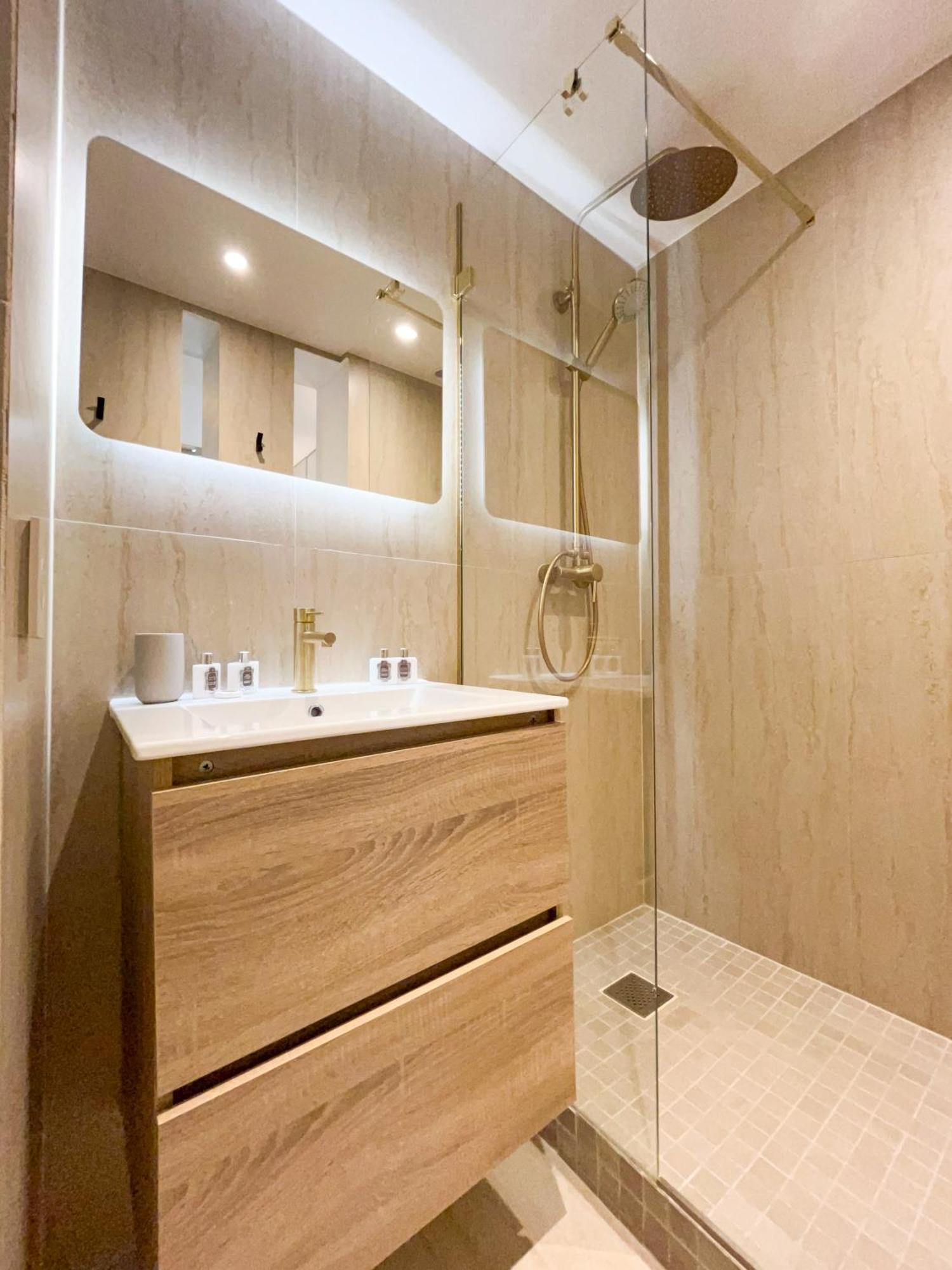 Apartment Ideal - Sur Le Port Saint-Tropez
